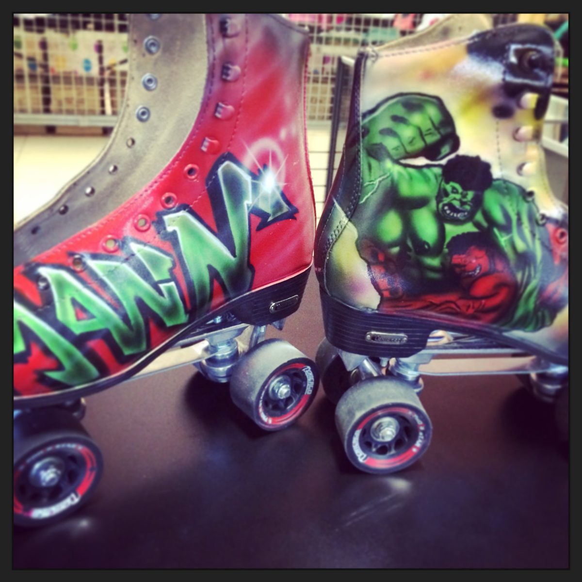 Hulk airbrush roller skates