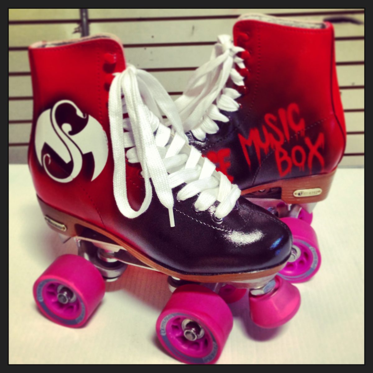 Custom airbrush roller skates